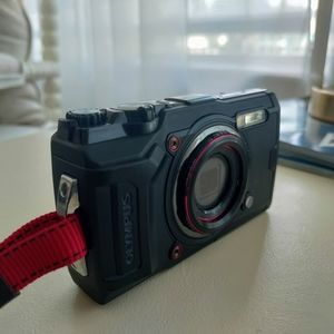 Olympus Tough TG-6 Waterproof Camera